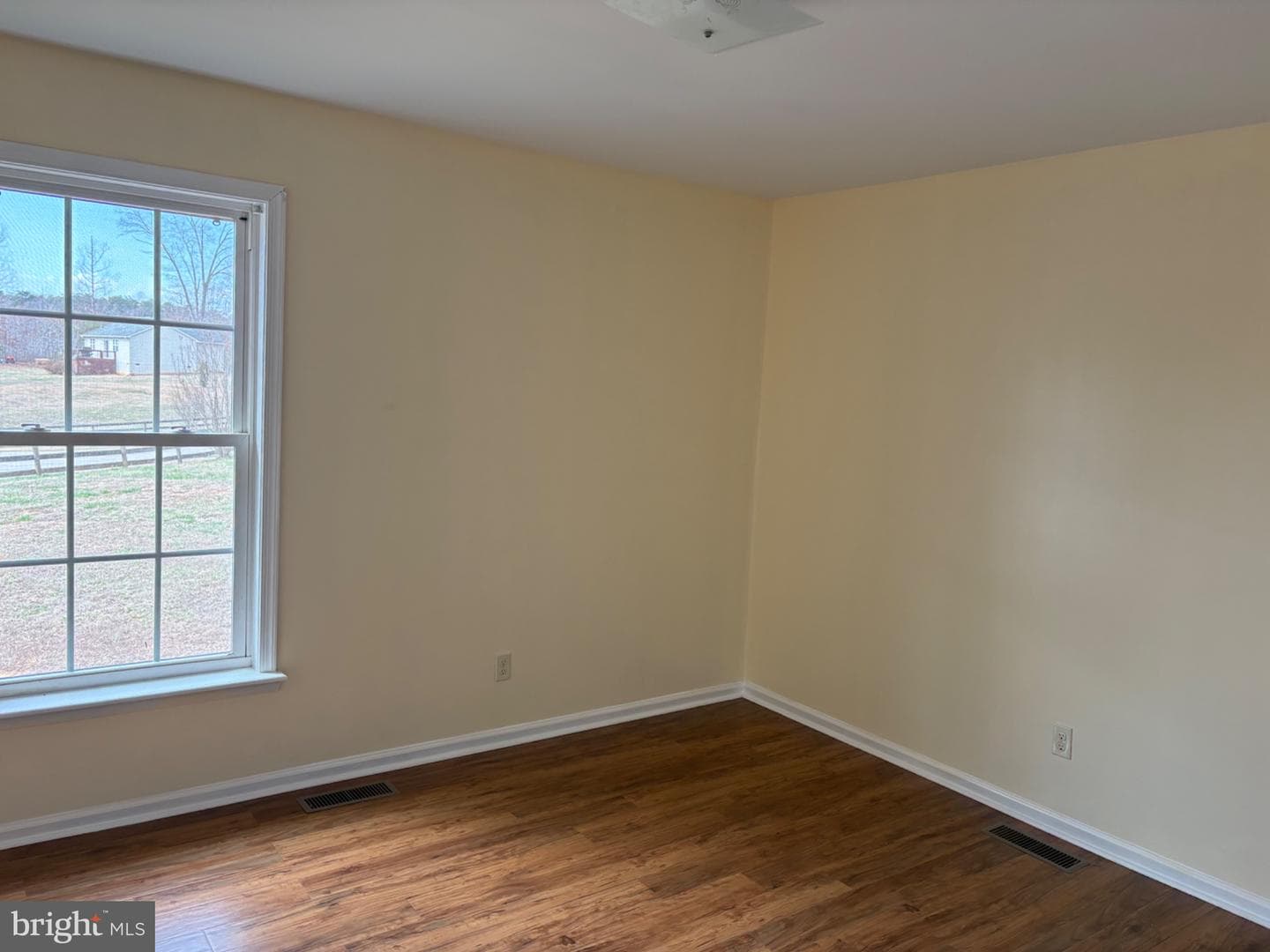 41 Elizabeth Lane photo 11