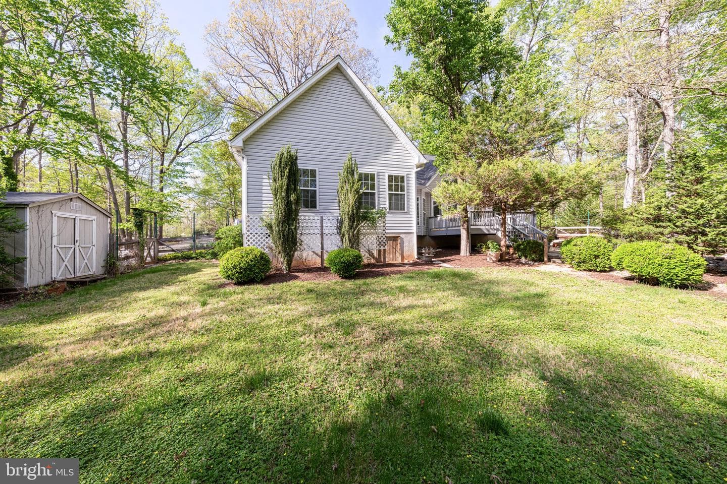 724 Mitchell Point Road photo 37