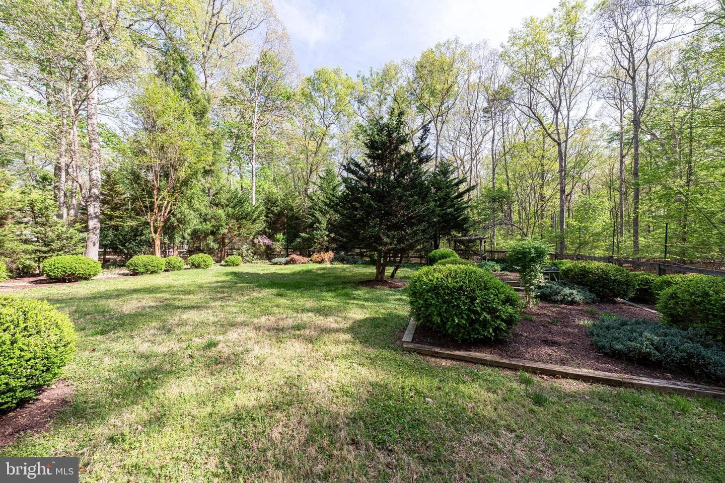 724 Mitchell Point Road photo 40
