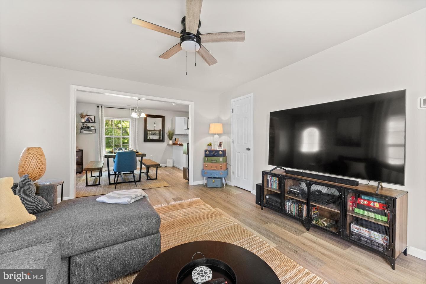 18634 Louisa Rd photo 17