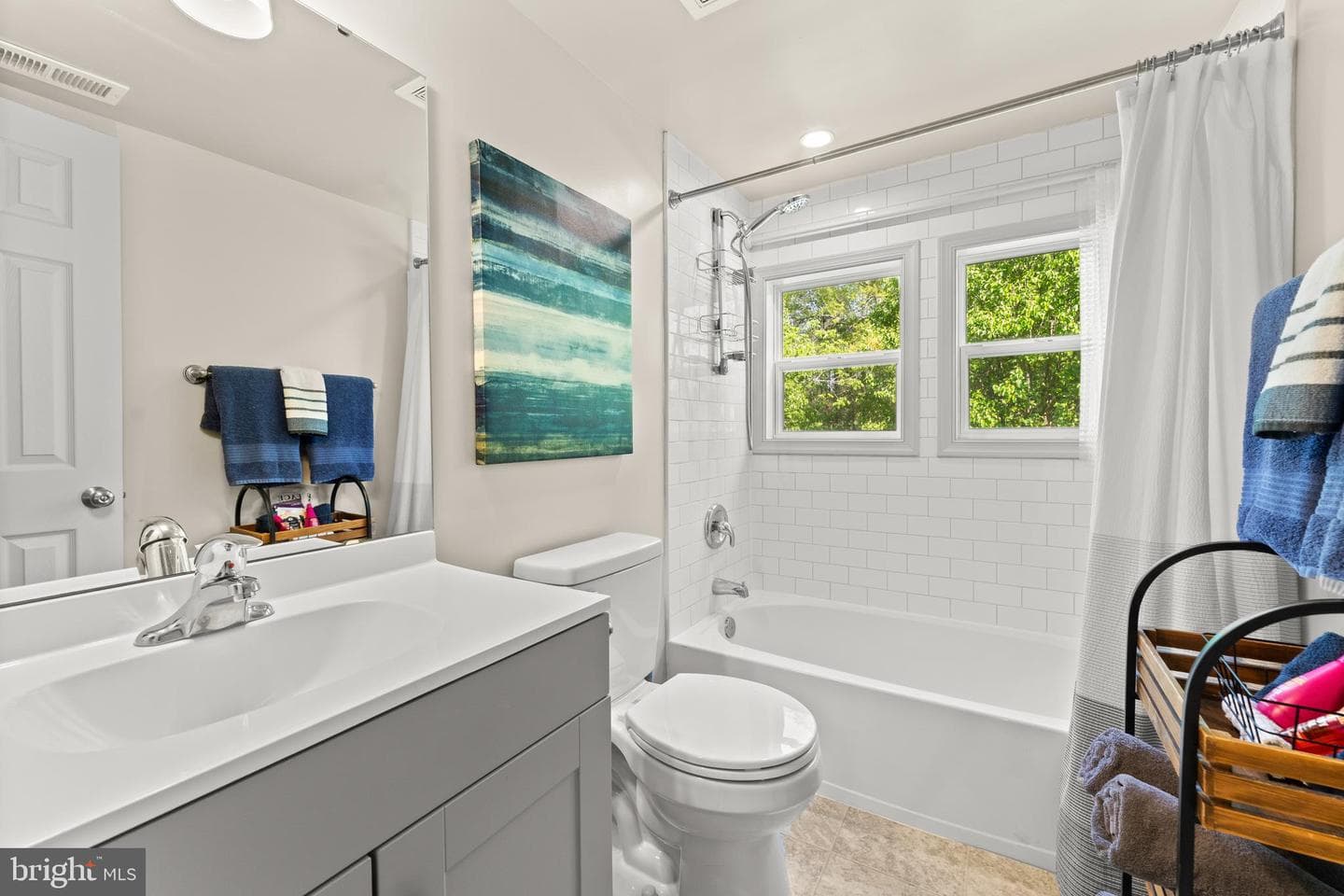 18634 Louisa Rd photo 24