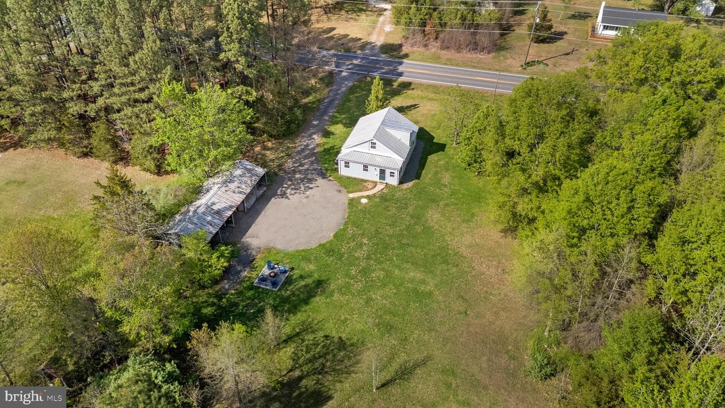18634 Louisa Rd photo 31