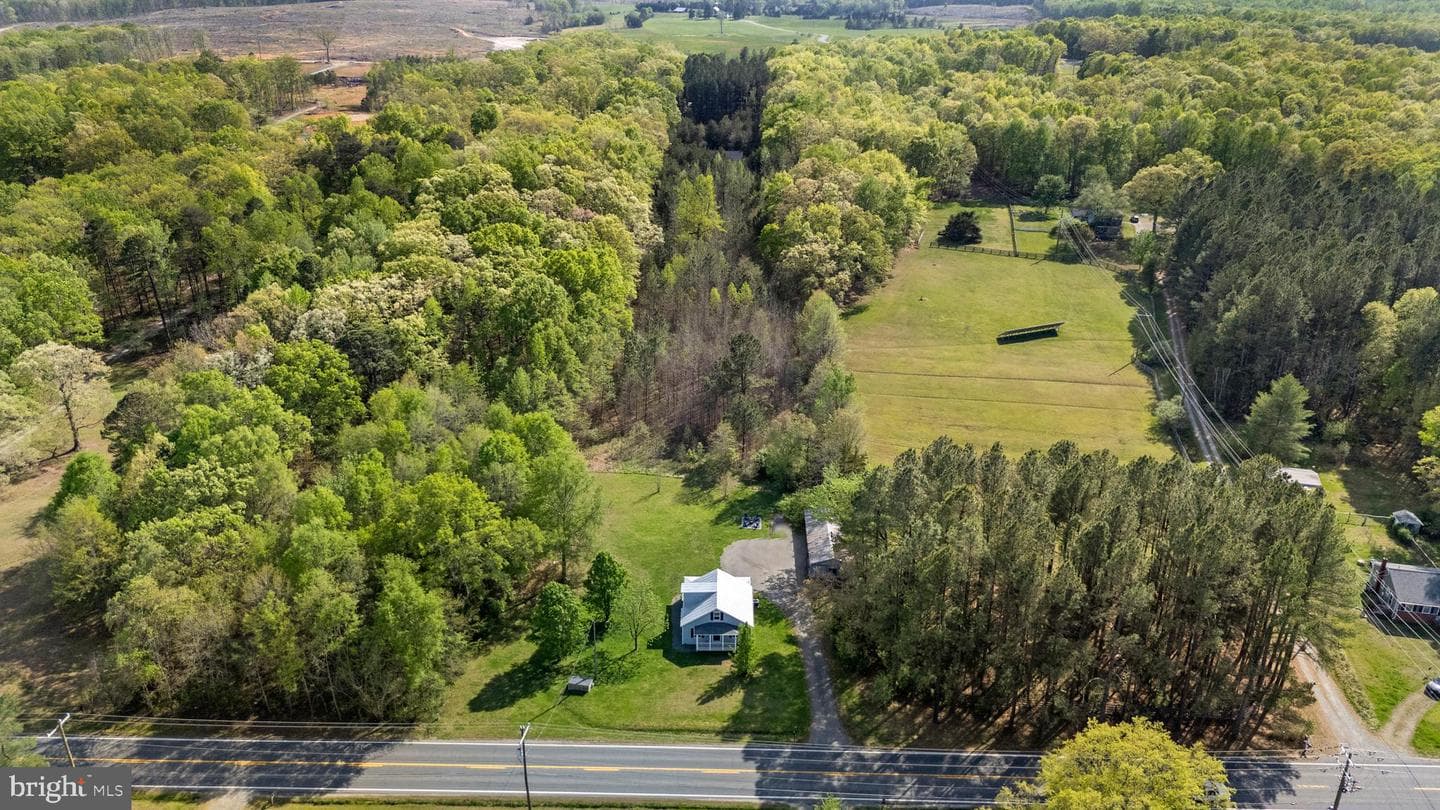 18634 Louisa Rd photo 34