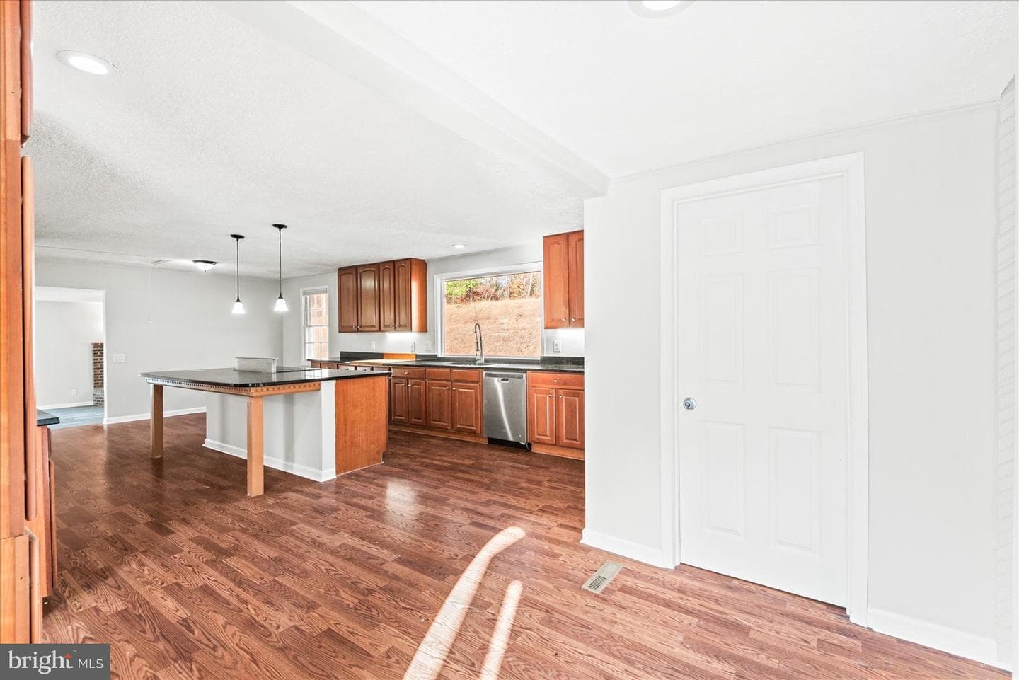 200 Weise Drive photo 5