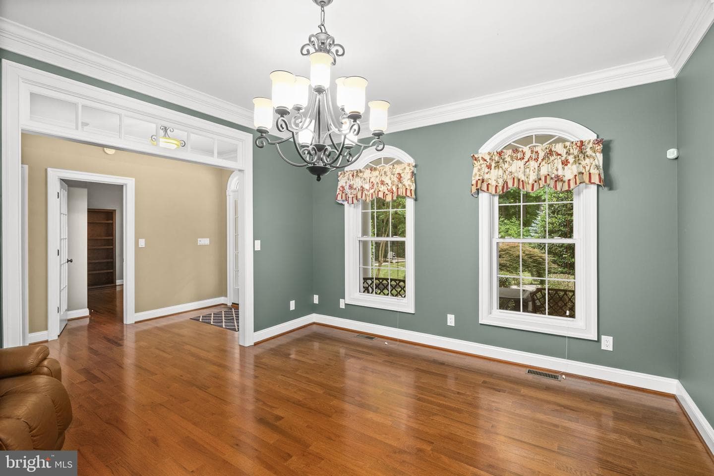 126 Village Dr photo 46
