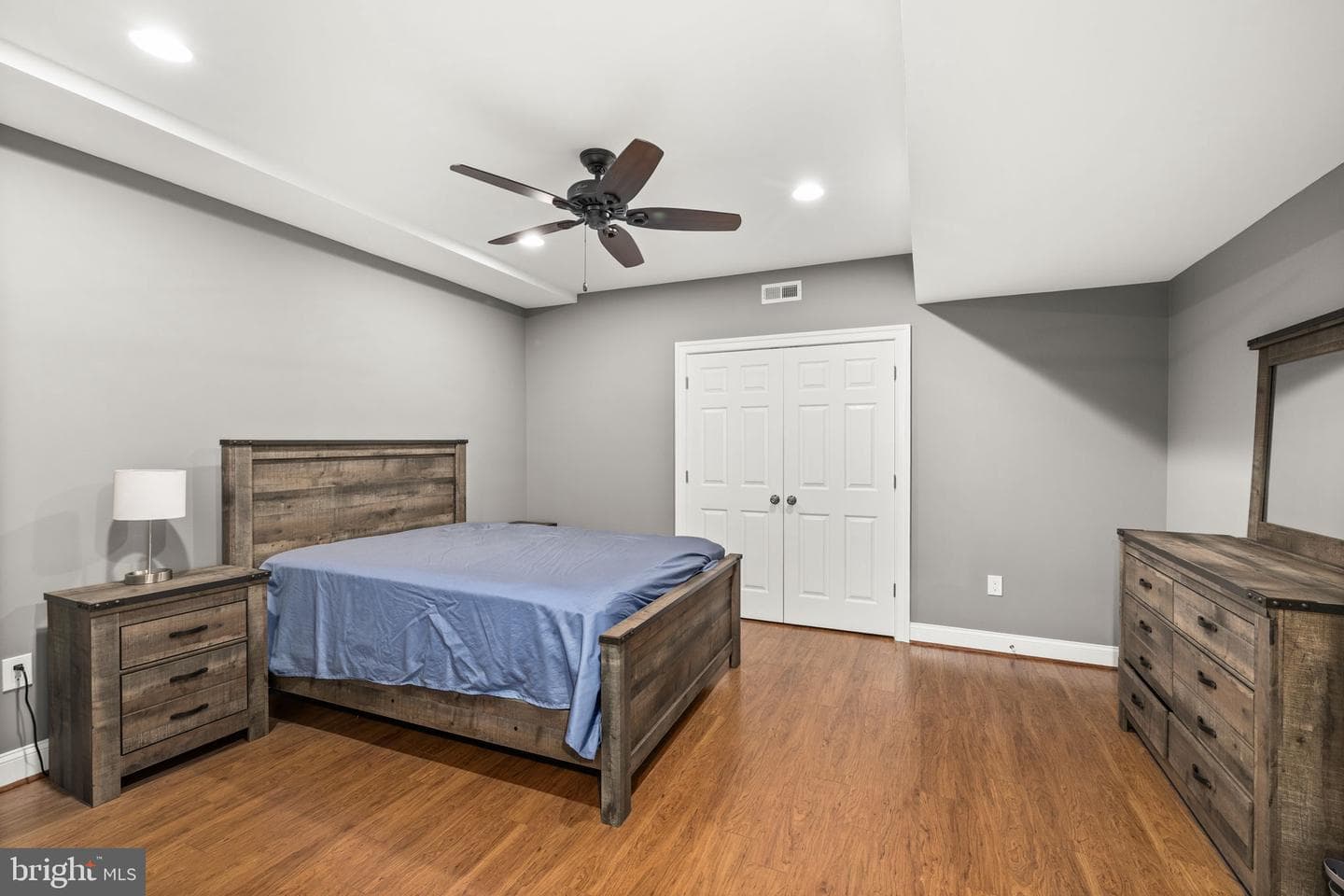 126 Village Dr photo 68