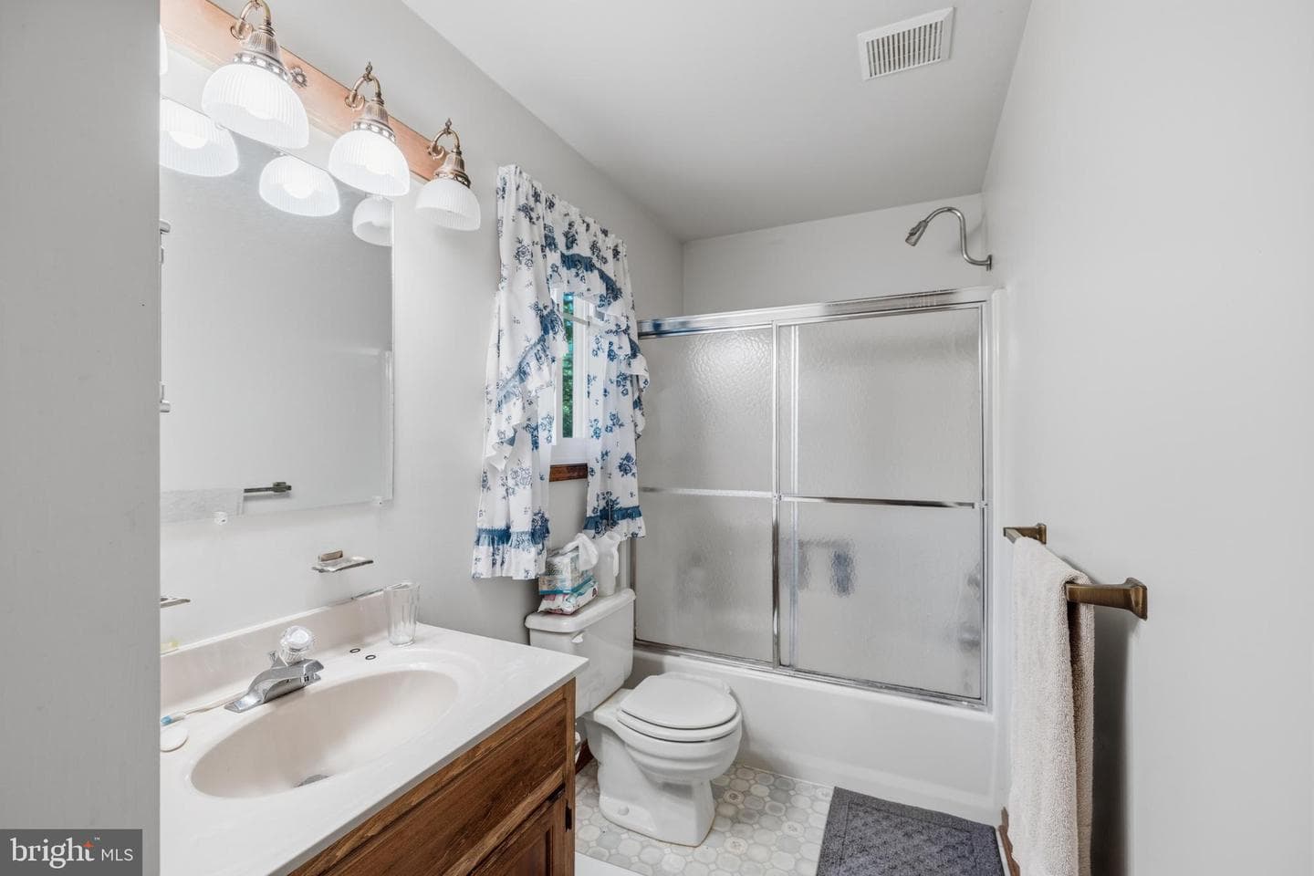 303 Pine Drive photo 32