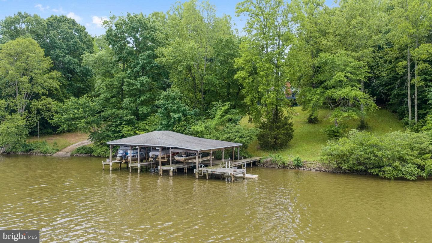 303 Pine Drive photo 91