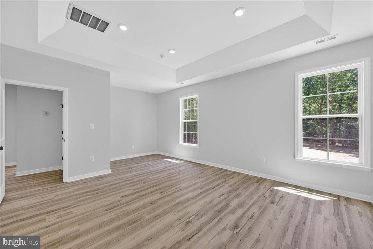 615 Traveller St photo 20