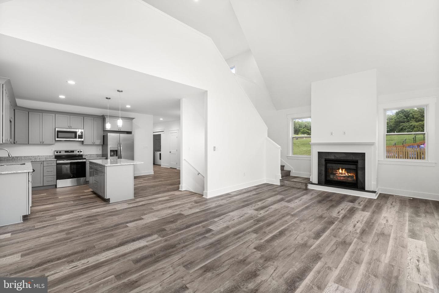 154 Waterview Drive photo 11