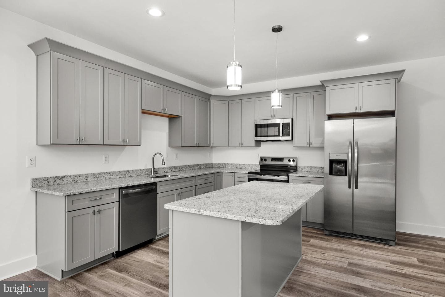 154 Waterview Drive photo 13