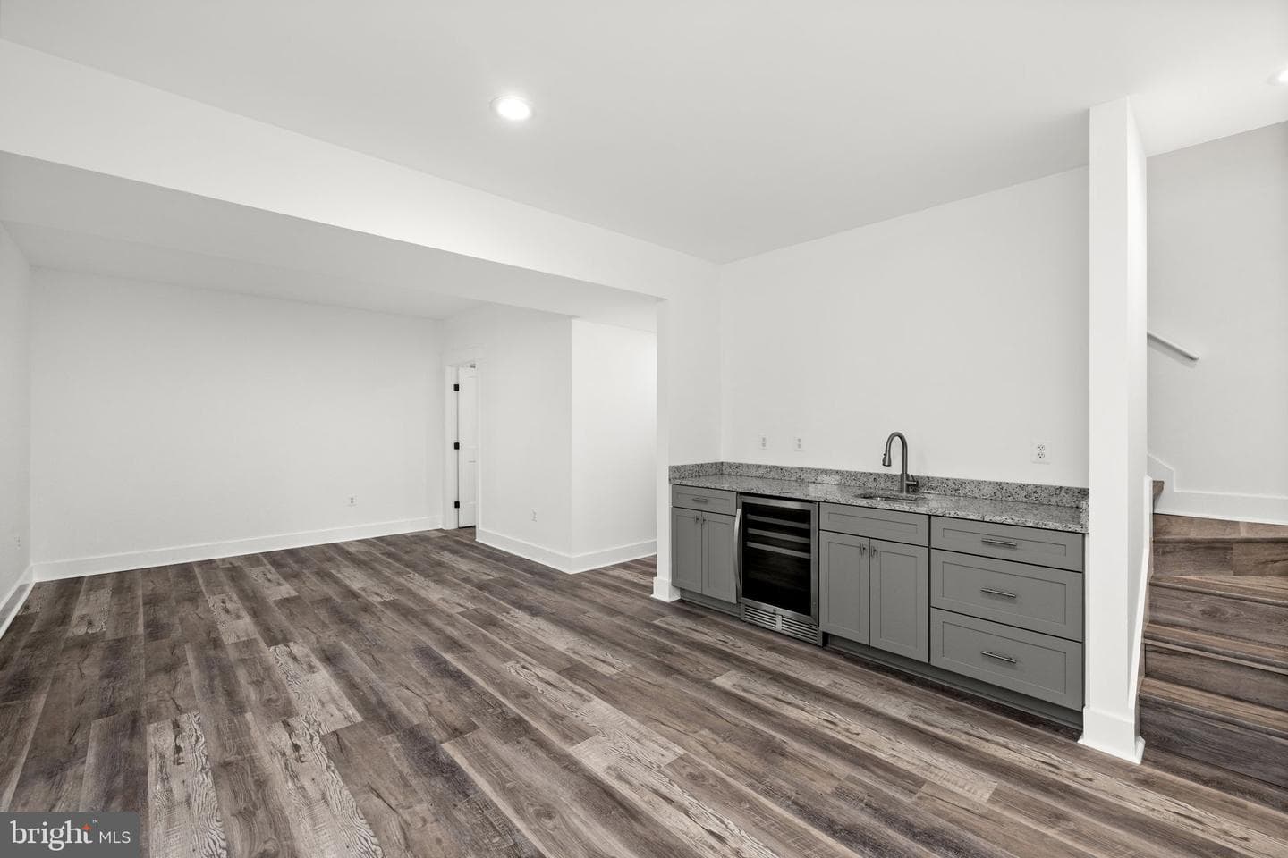 154 Waterview Drive photo 40