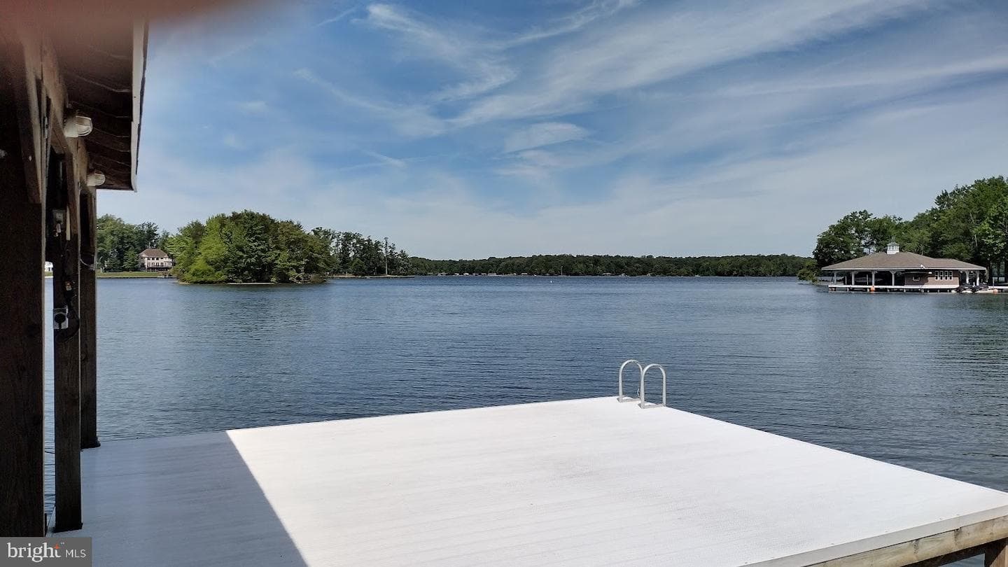 305 Catamaran Court photo 5