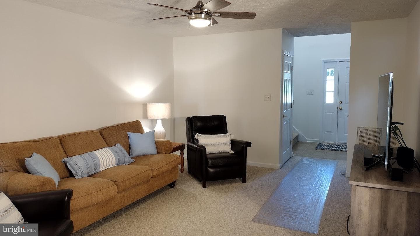 305 Catamaran Court photo 9
