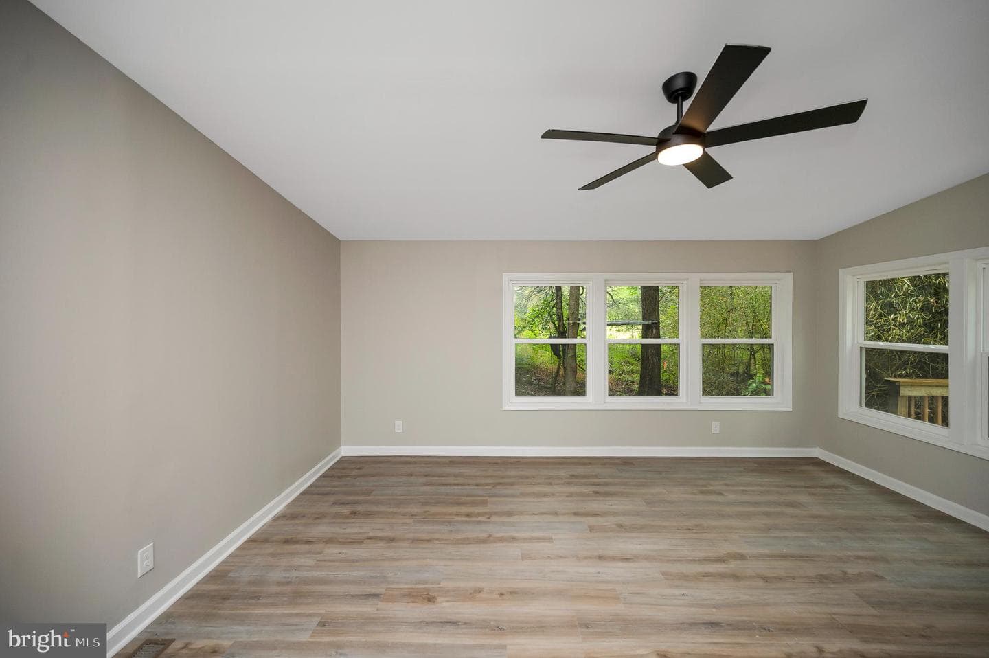 1438 Eastham Road photo 16