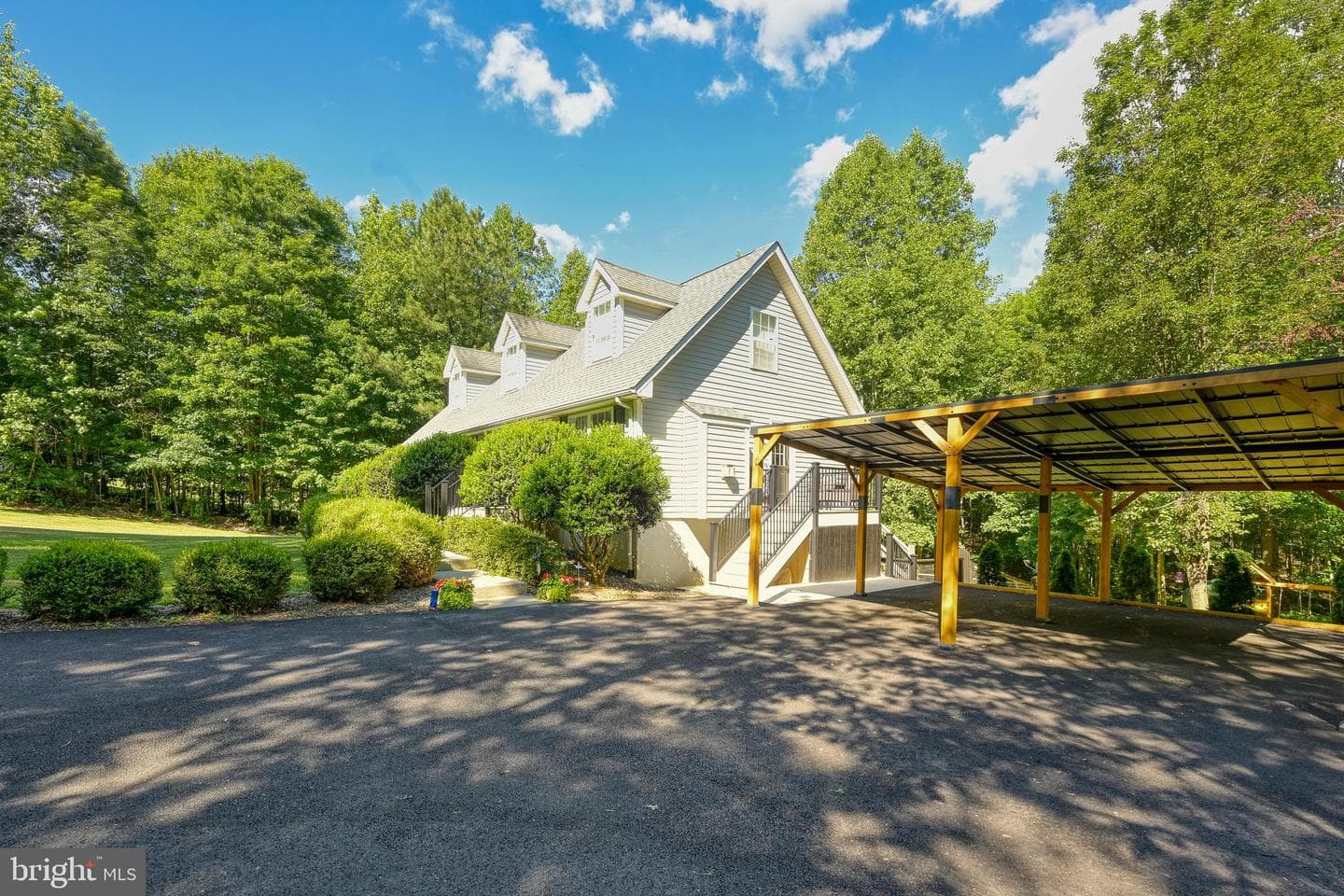 197 Shannon Glen Court photo 4