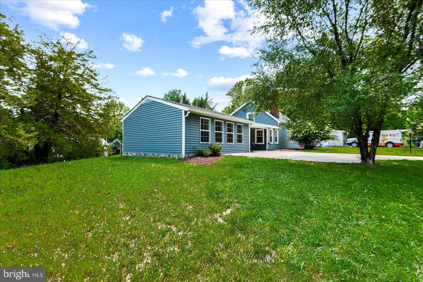 270 Ellis Drive photo 14