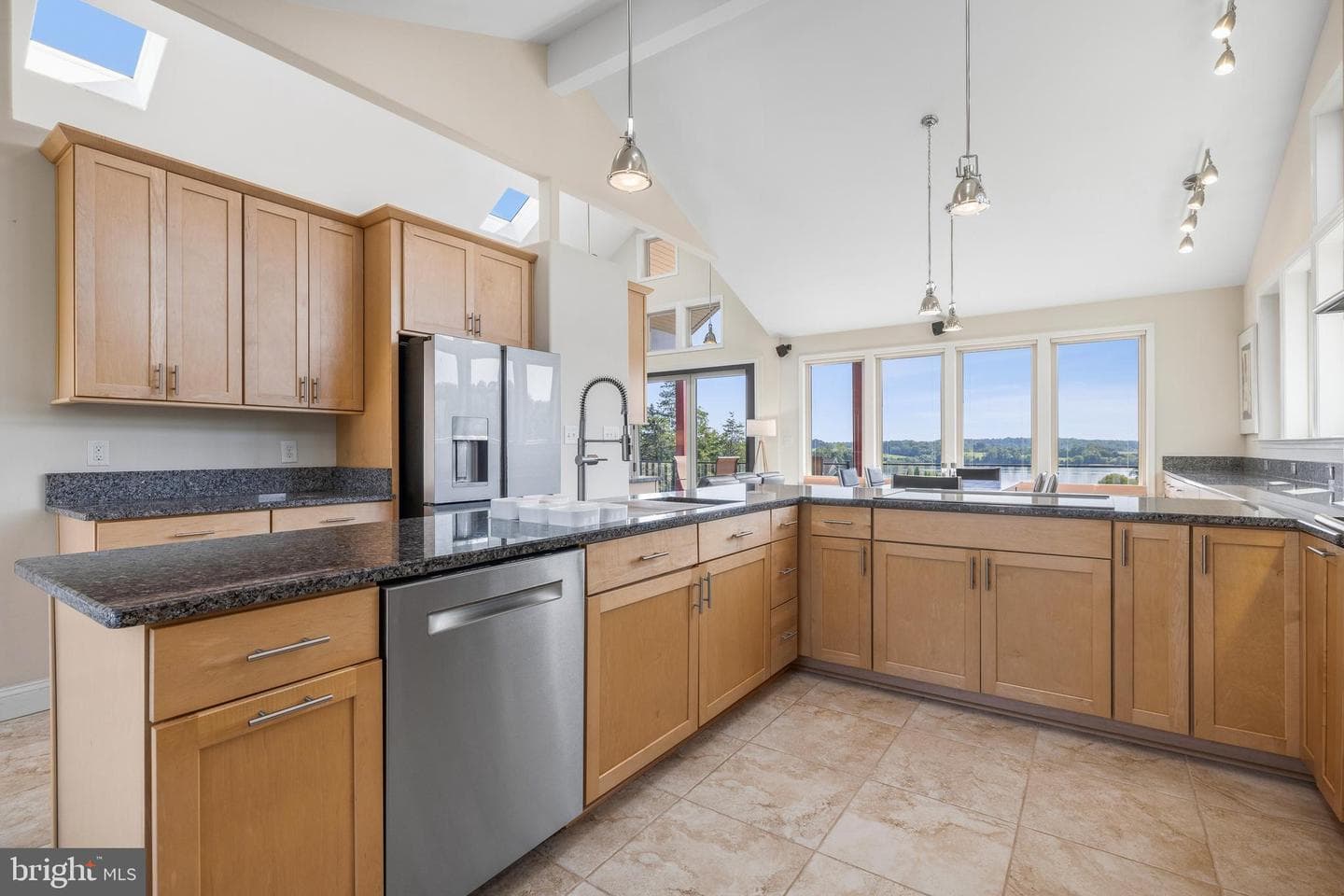 214 Stonewall Court photo 44