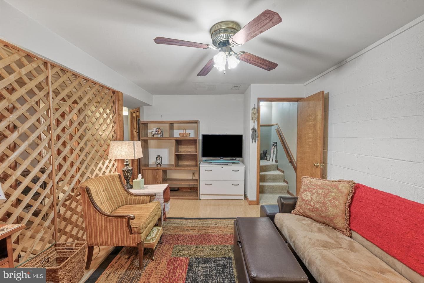 110 Patrick Henry Dr photo 49