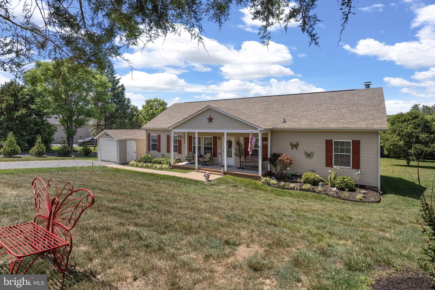 249 Derby Lane photo 16