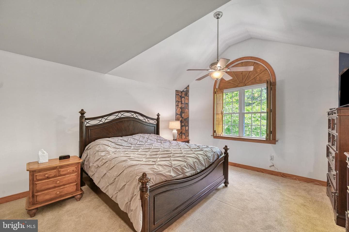 47 Elnor Road photo 19