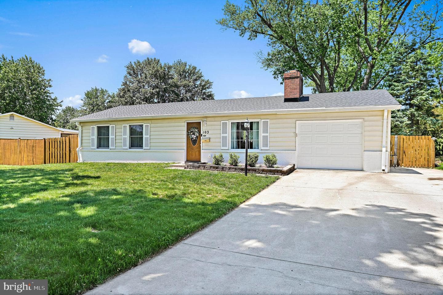 103 N Cypress Road photo 31