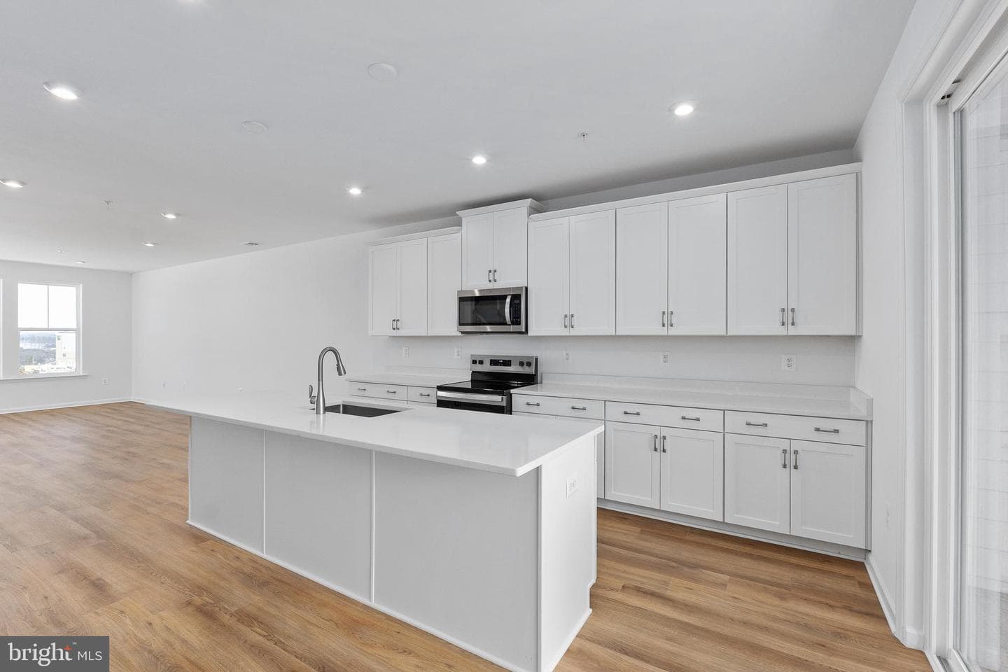 20873 Murry Falls Terrace photo 11