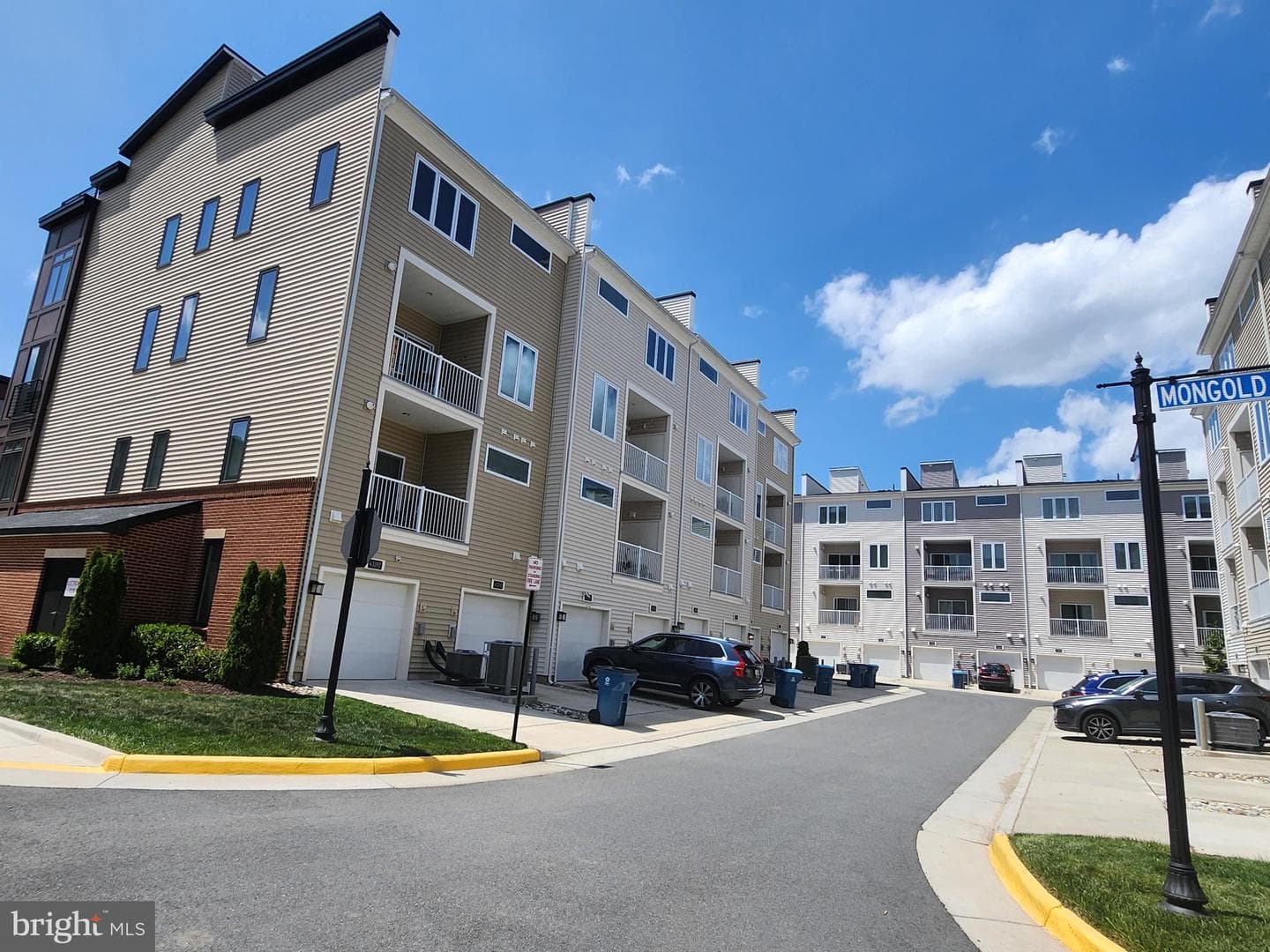 43186 Mongold Square photo 2
