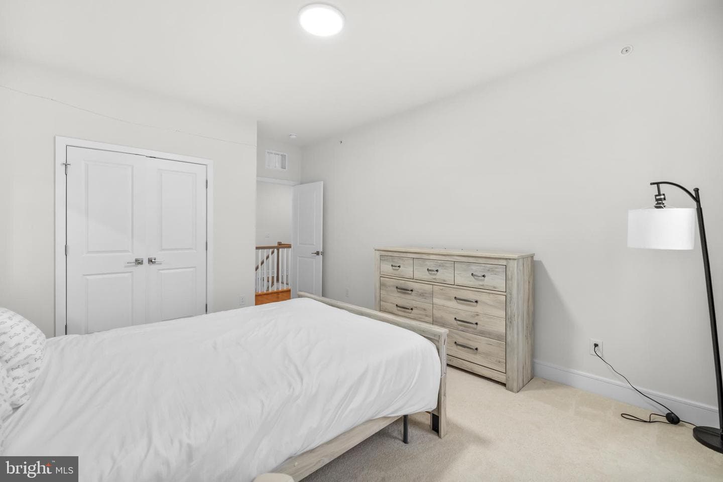 43255 Farringdon Square photo 31