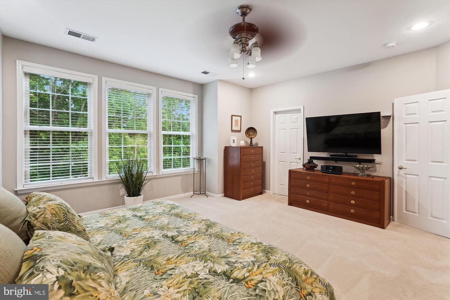47666 Paulsen Square photo 48