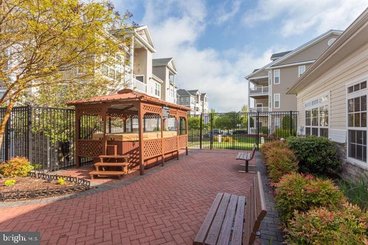 504 Sunset View Terrace SE #104 photo 32