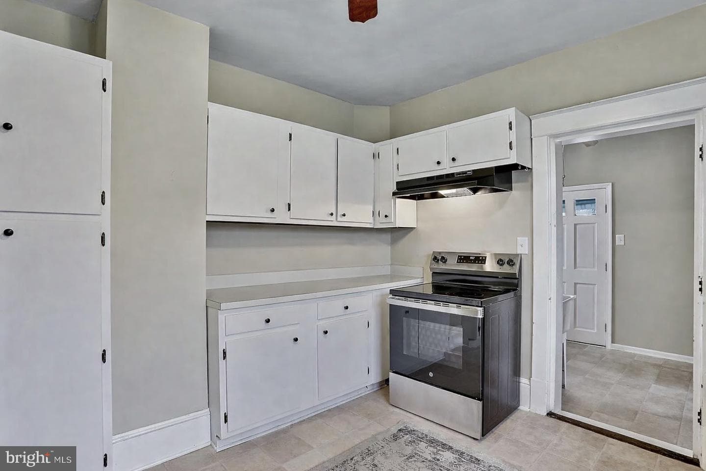 200 S Orchard Drive photo 10