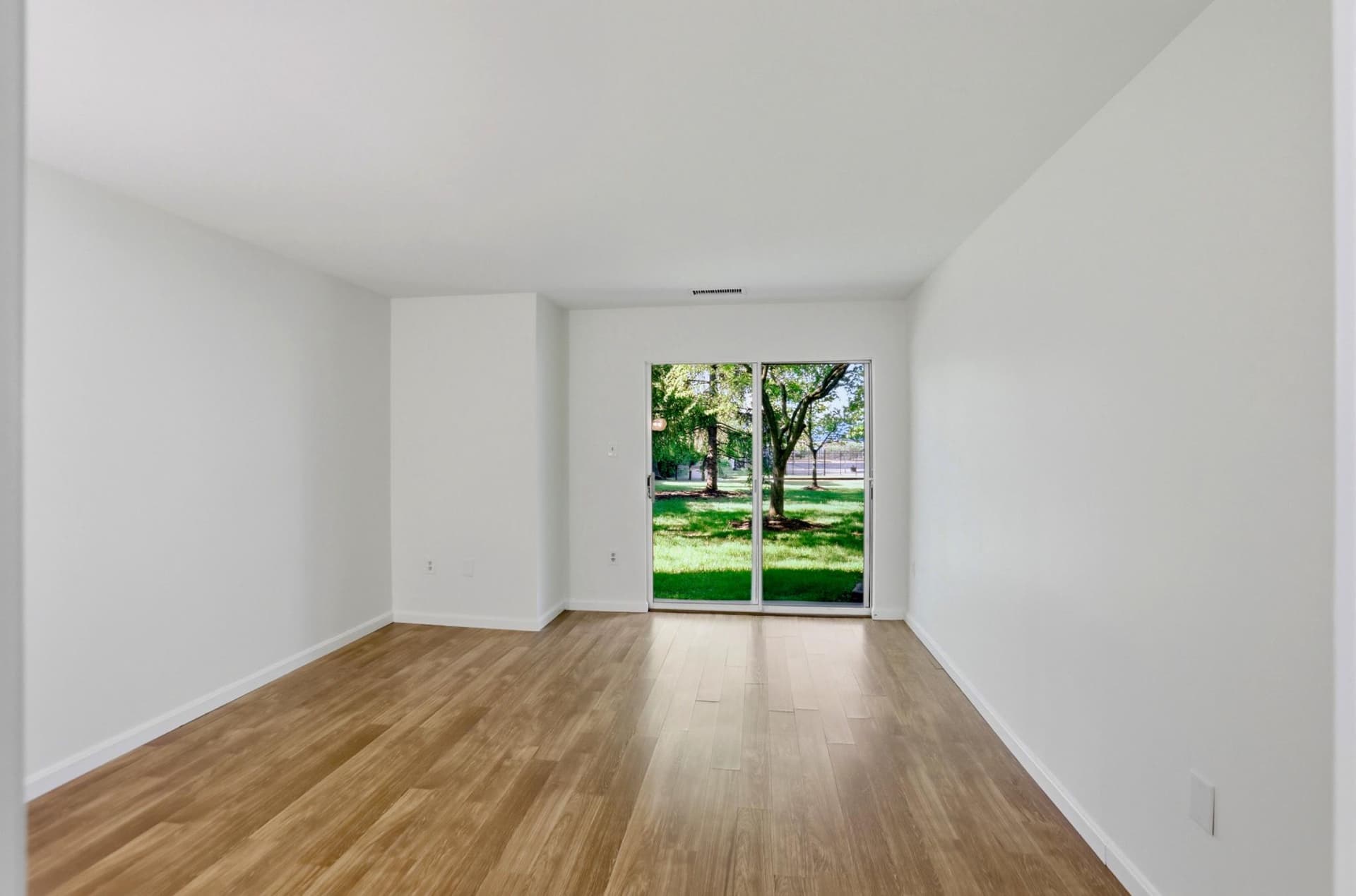 44152 Natalie Terrace #102 photo 10
