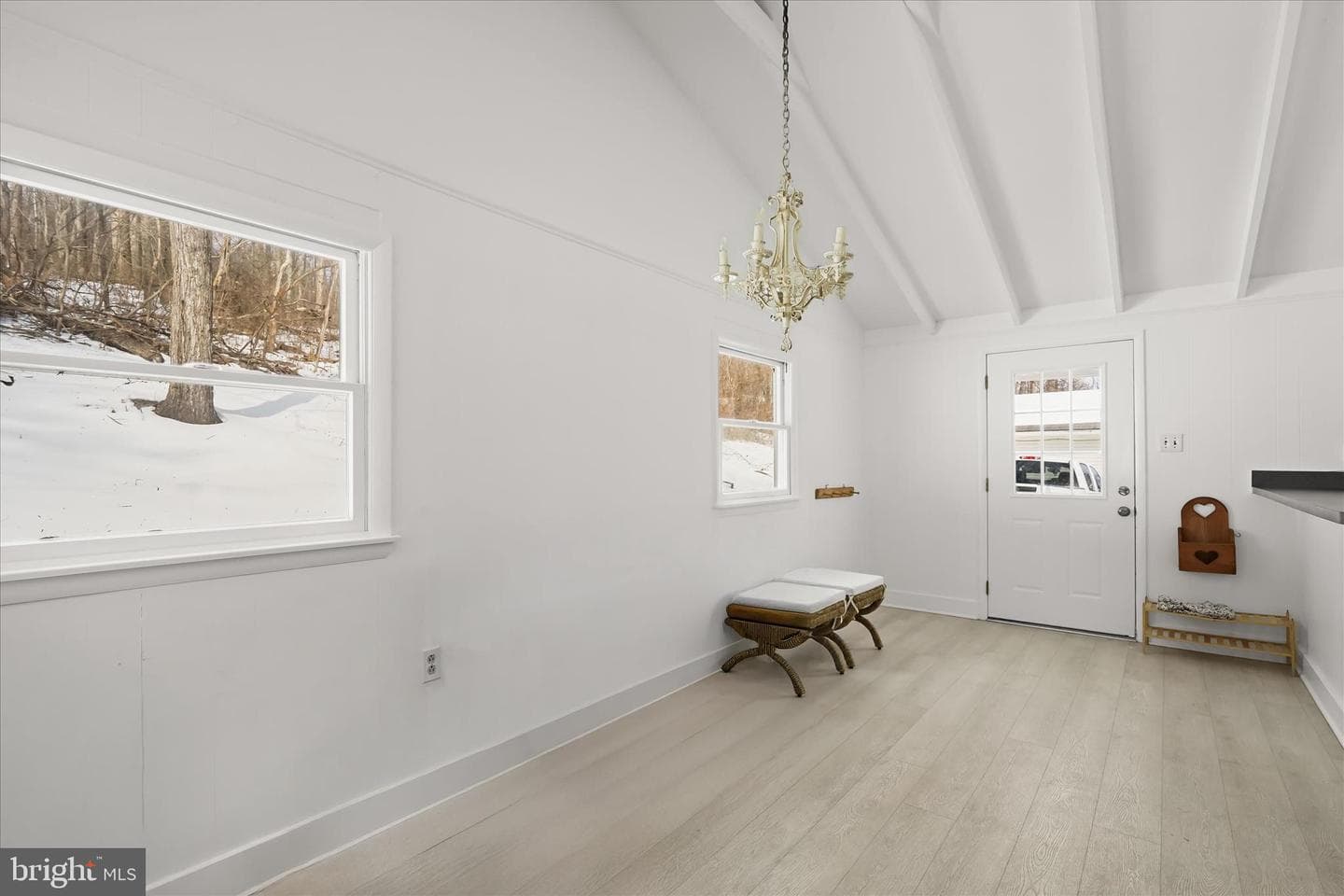 13587 Hanging Rock Lane photo 10