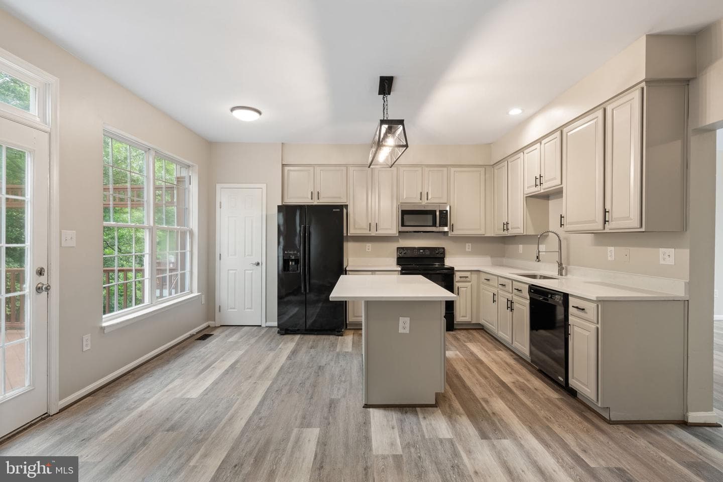 20877 Ivymount Terrace photo 13