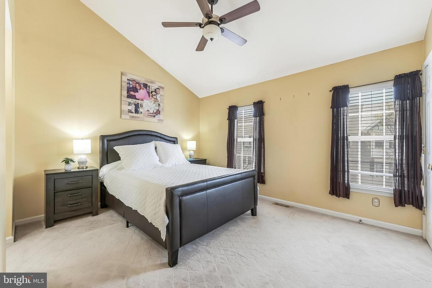 23097 Fontwell Square photo 22