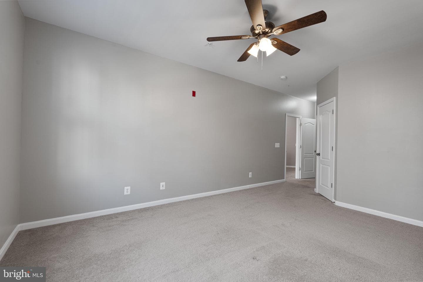 24546 Byrne Meadow Square photo 34