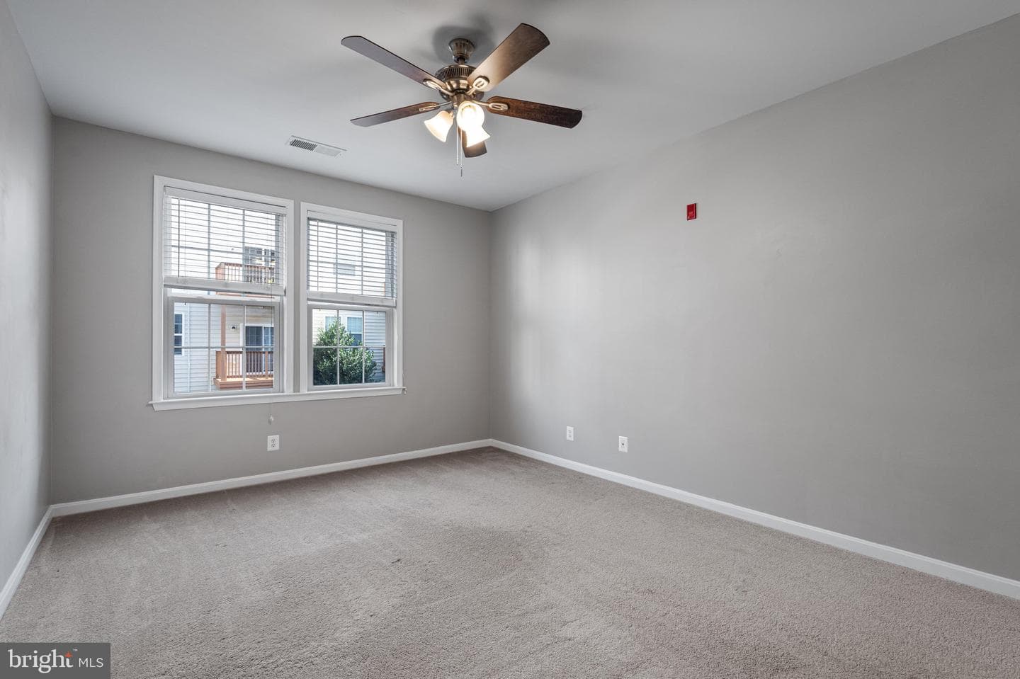24546 Byrne Meadow Square photo 35