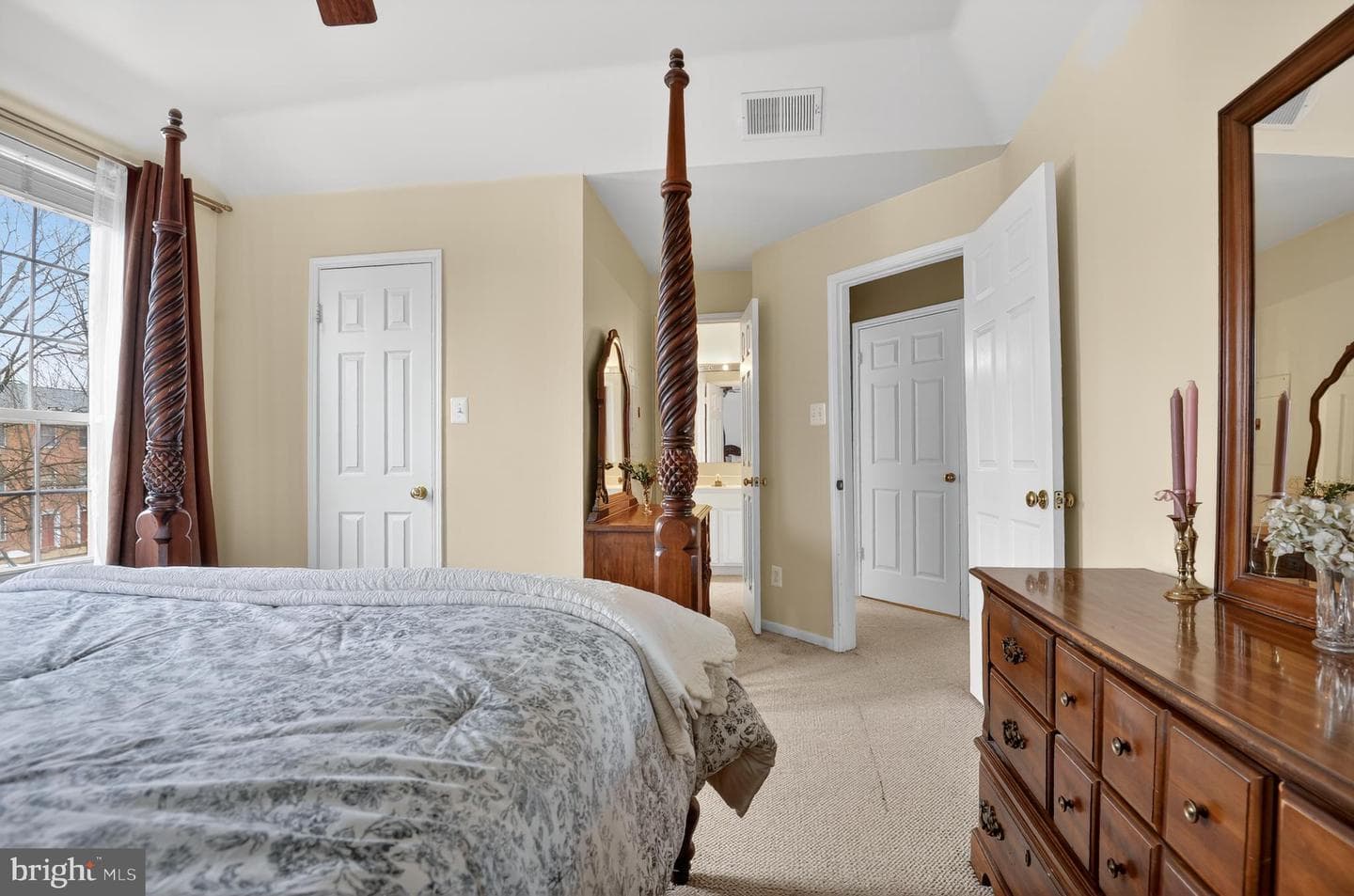 678 Gateway Drive SE #912 photo 9