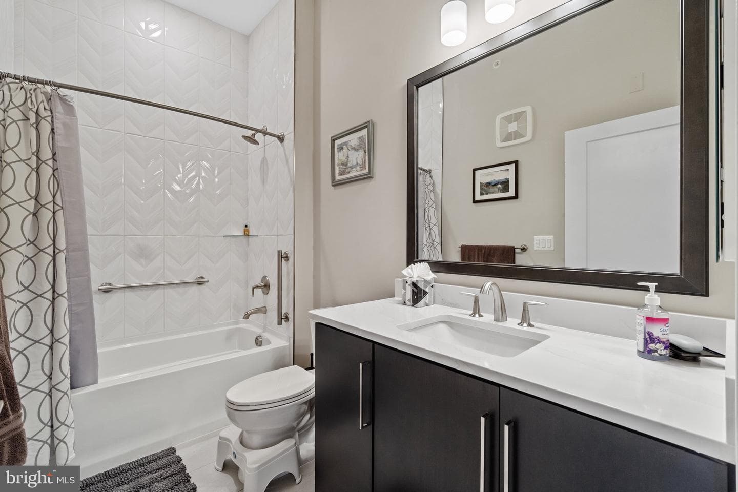 5 Stationmaster Street SE #400 photo 16