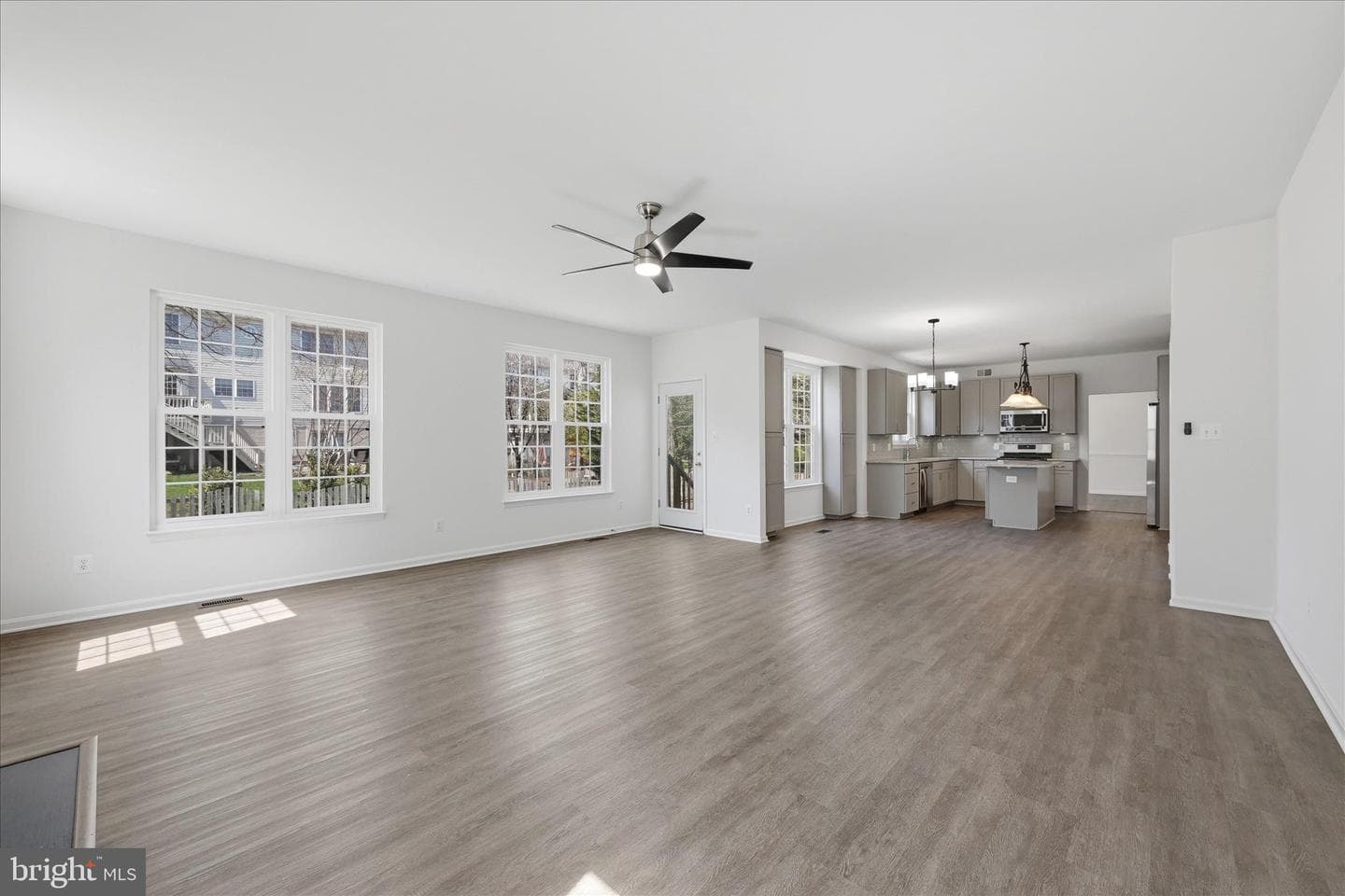 224 Lawford Drive SW photo 27