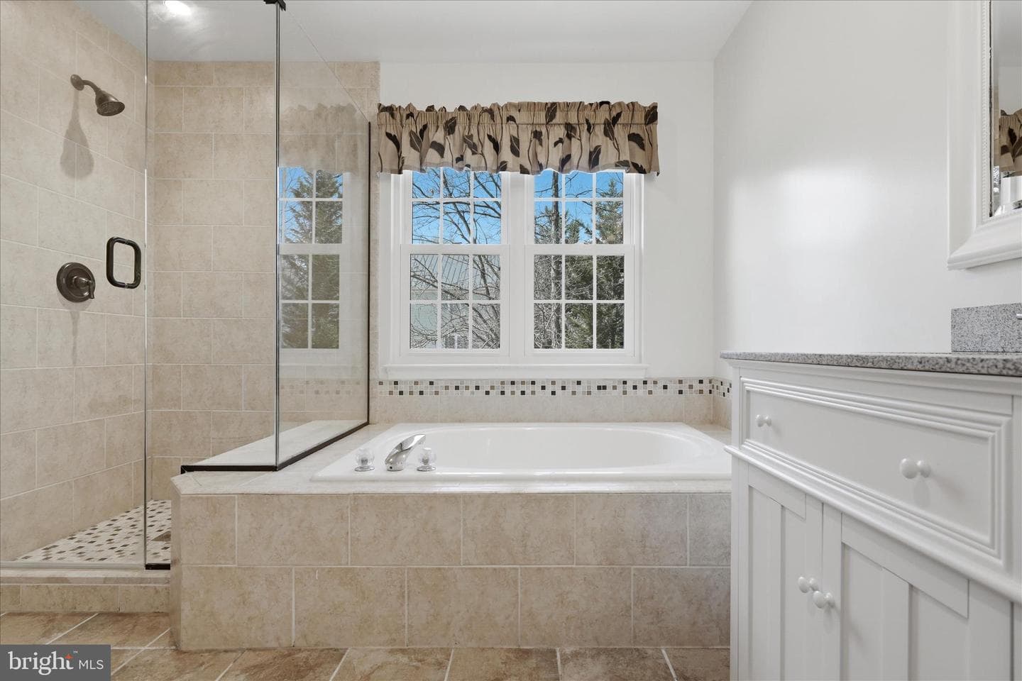 224 Lawford Drive SW photo 43
