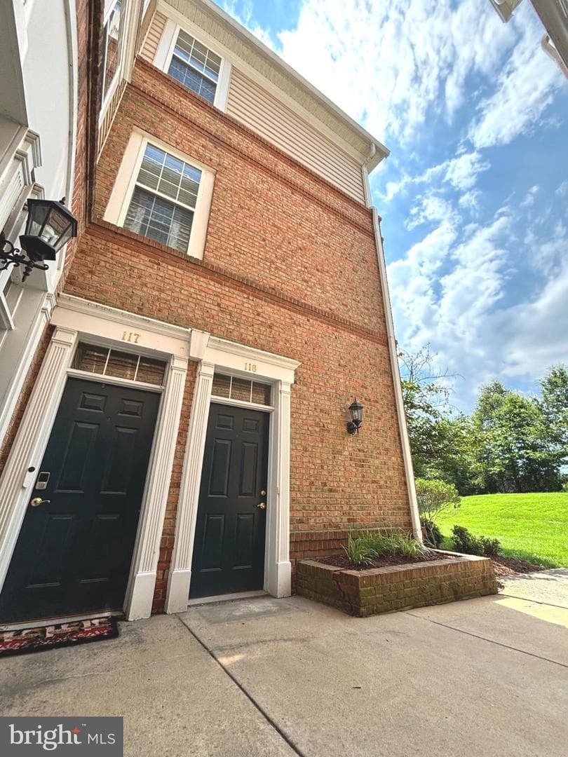 20365 Belmont Park Terrace #118 photo 2