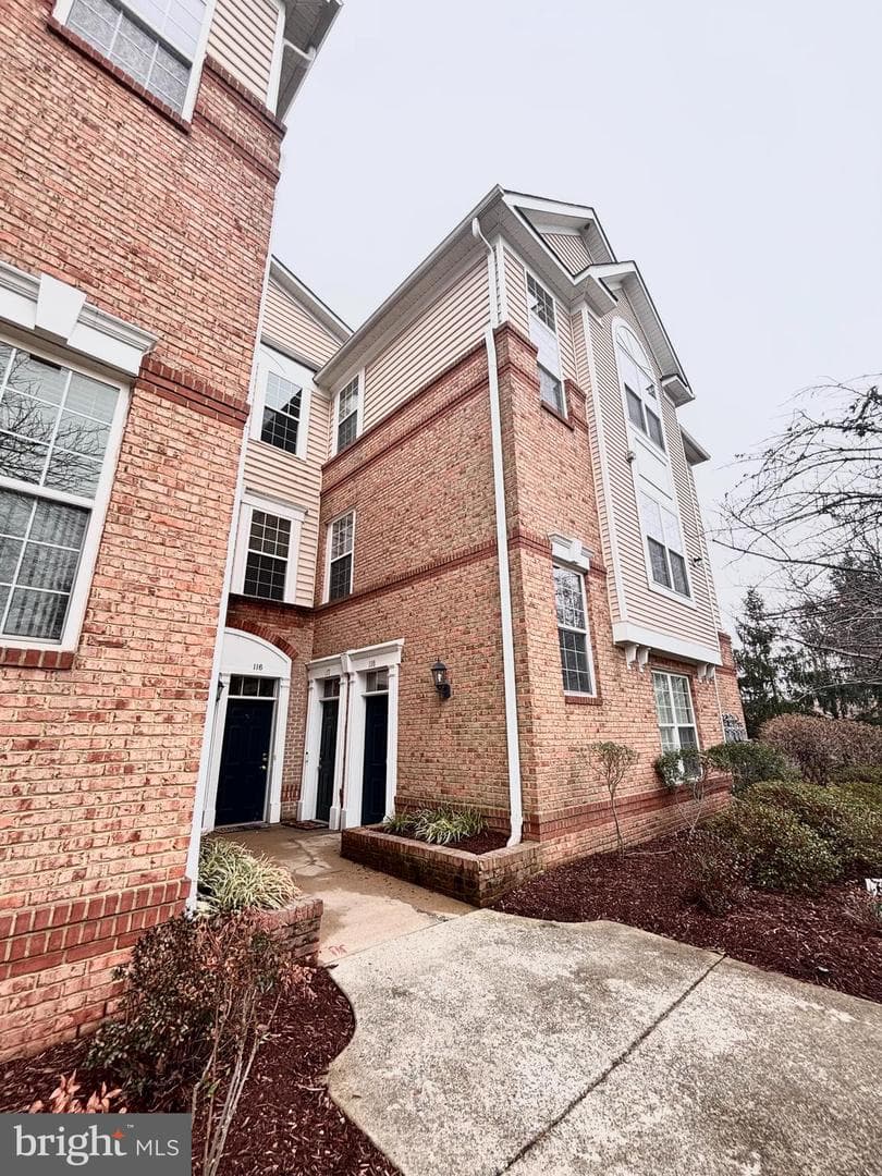 20365 Belmont Park Terrace #118 photo 4