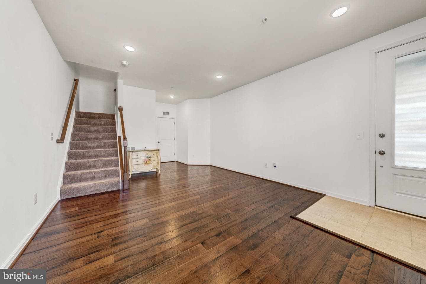 24584 Rosebay Terrace photo 4