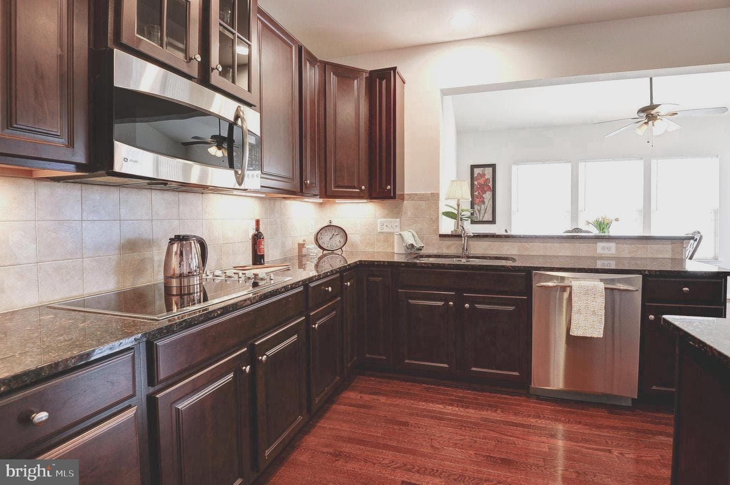 9 Fox Meadow Drive photo 3