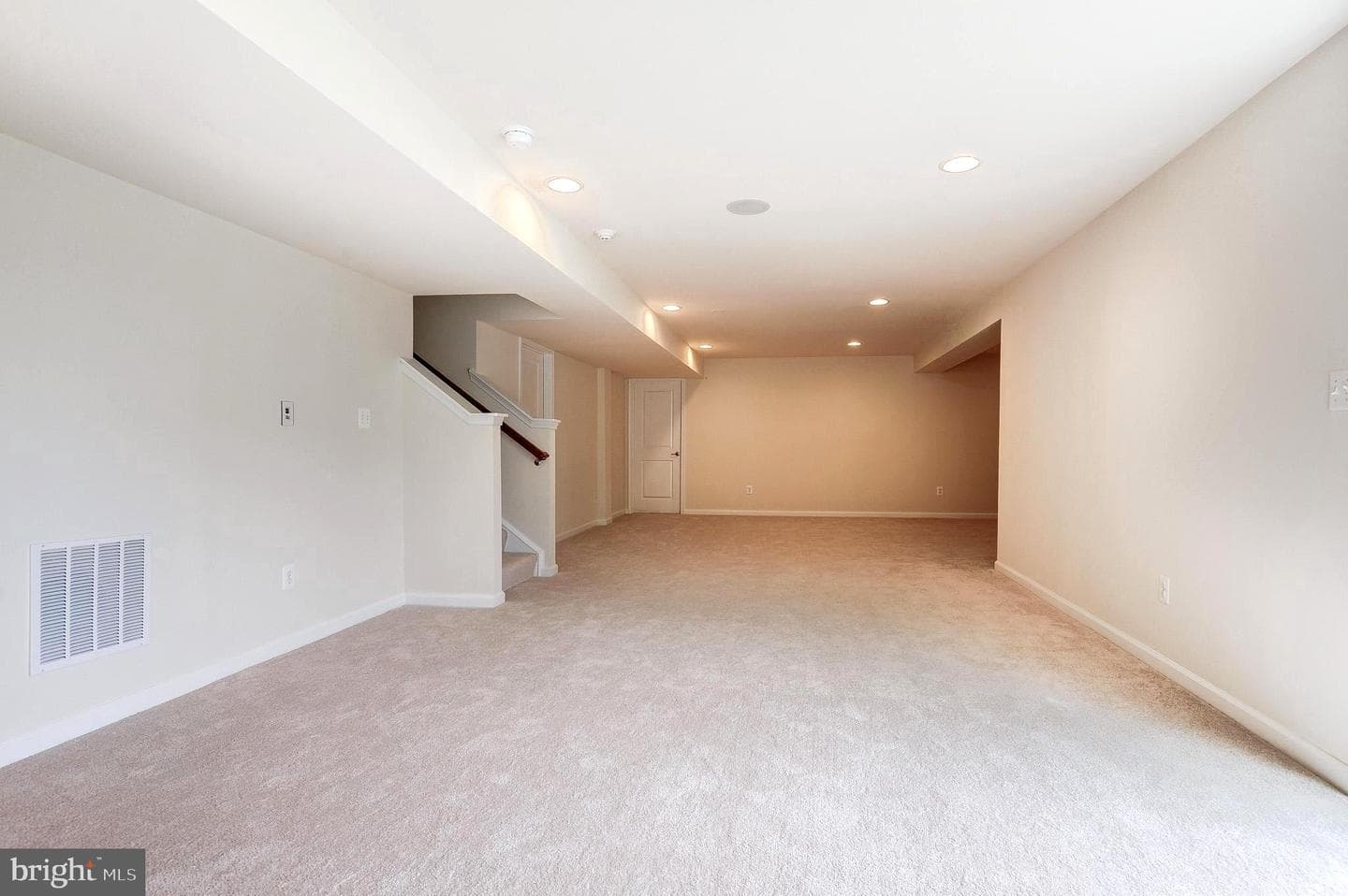 9 Fox Meadow Drive photo 33