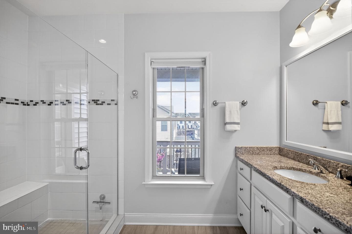 43173 Clarendon Square photo 18