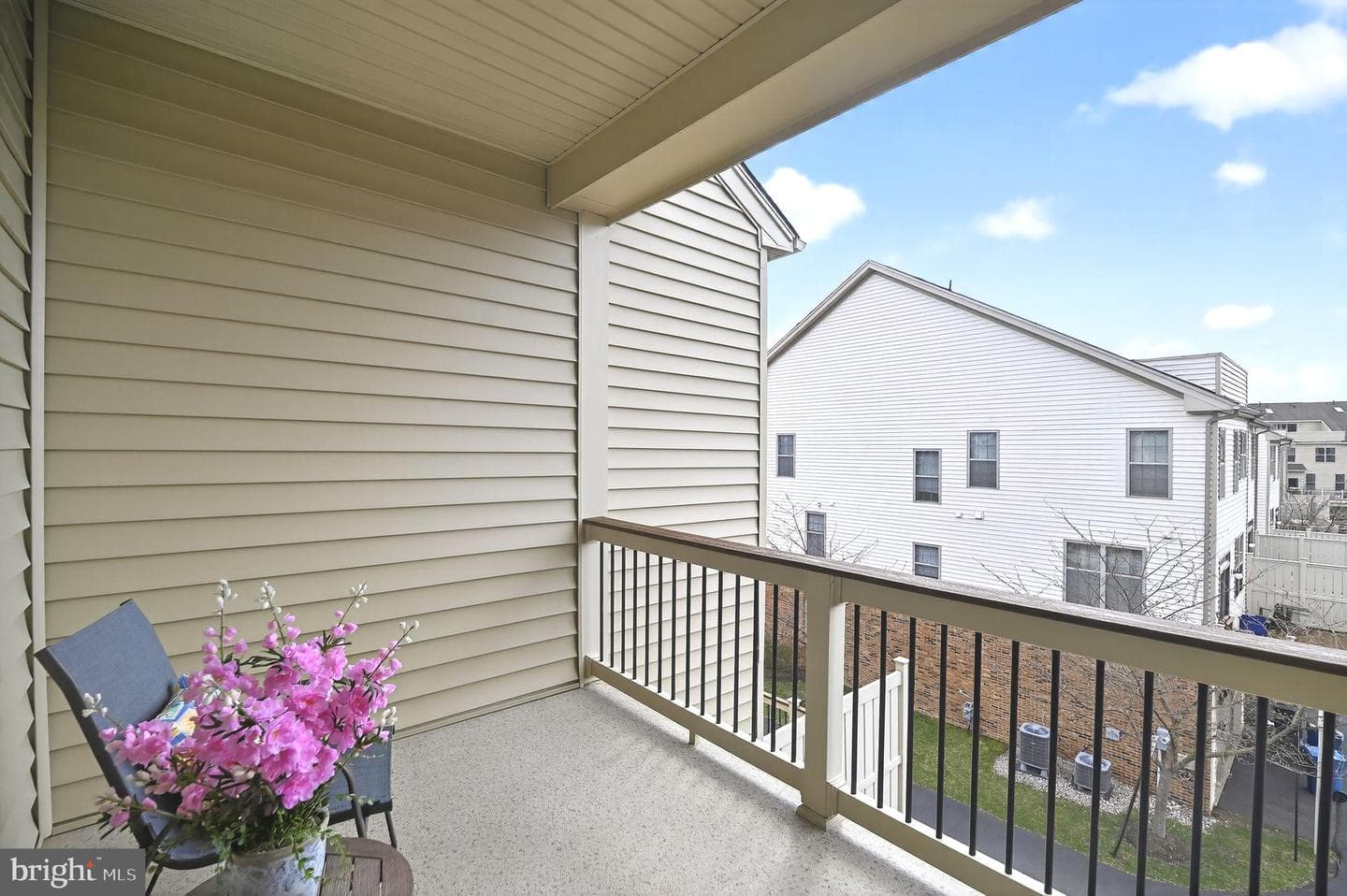 43173 Clarendon Square photo 20