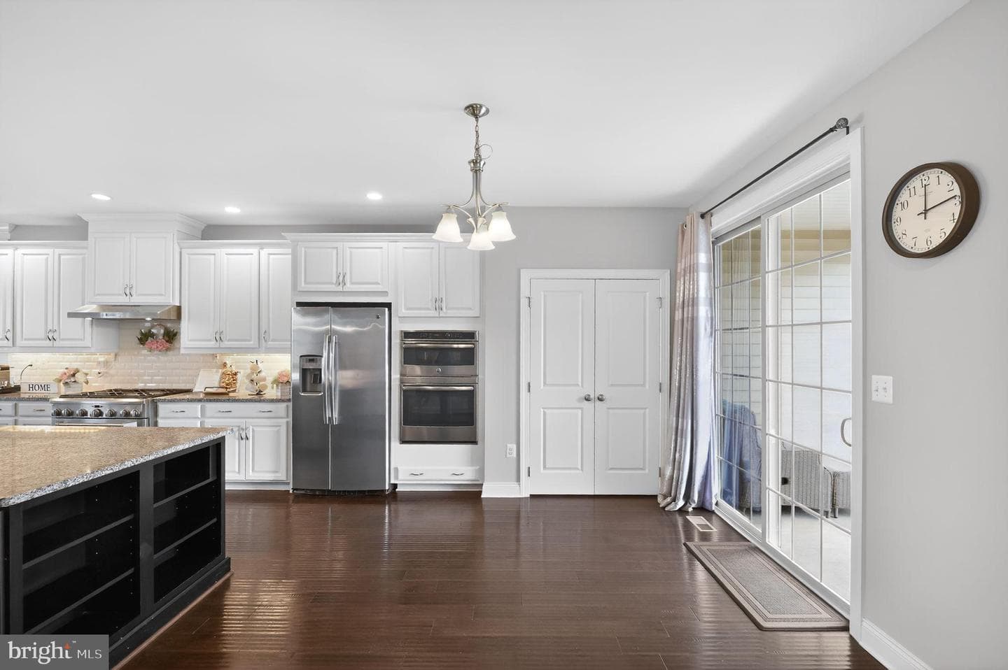 43173 Clarendon Square photo 7
